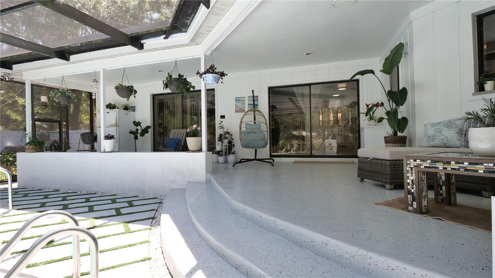 1307 NORMANDY CIR, PALM HARBOR, FL, 34683