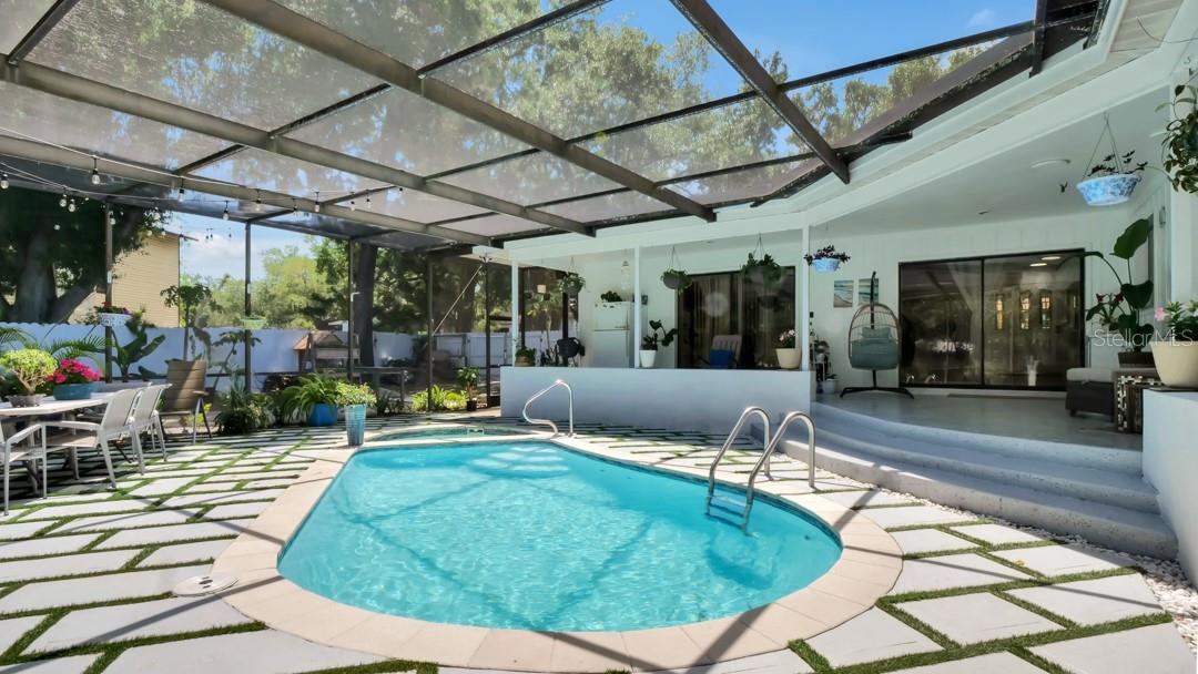 1307 NORMANDY CIR, PALM HARBOR, FL, 34683