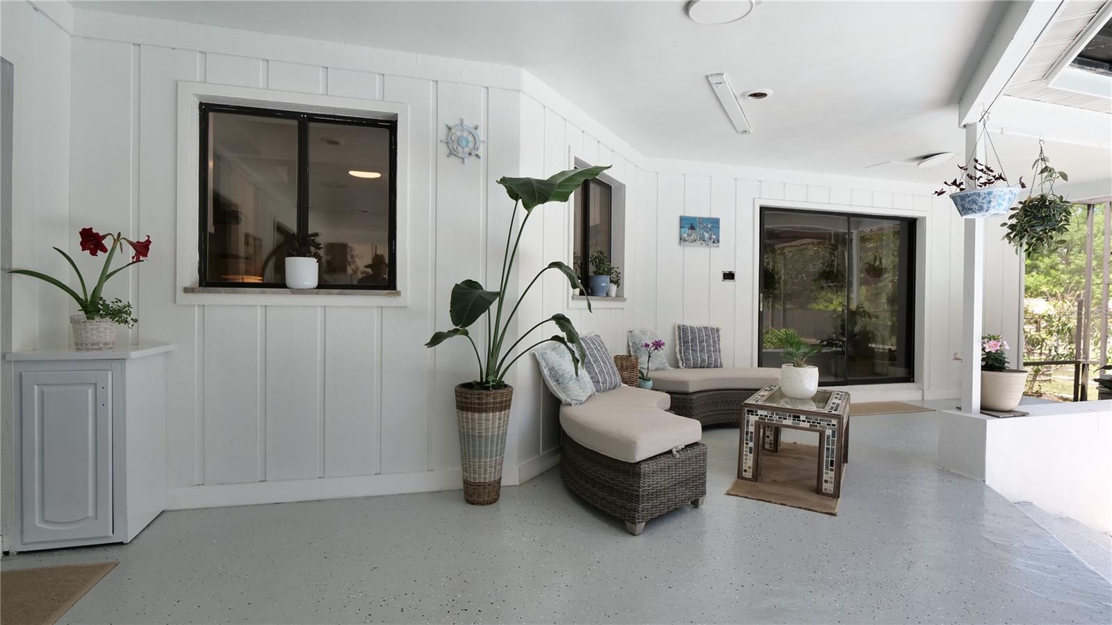 1307 NORMANDY CIR, PALM HARBOR, FL, 34683