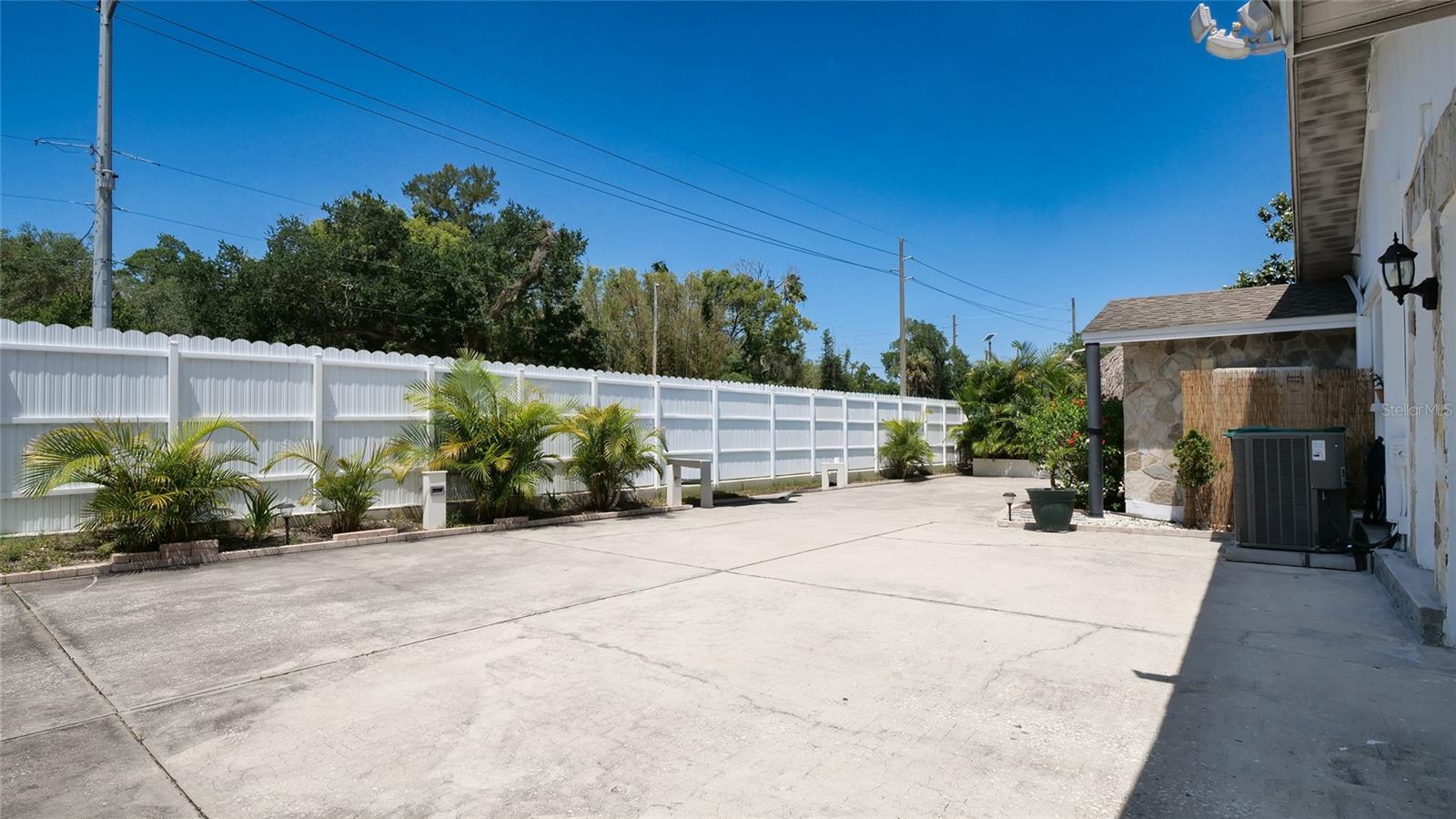 1307 NORMANDY CIR, PALM HARBOR, FL, 34683