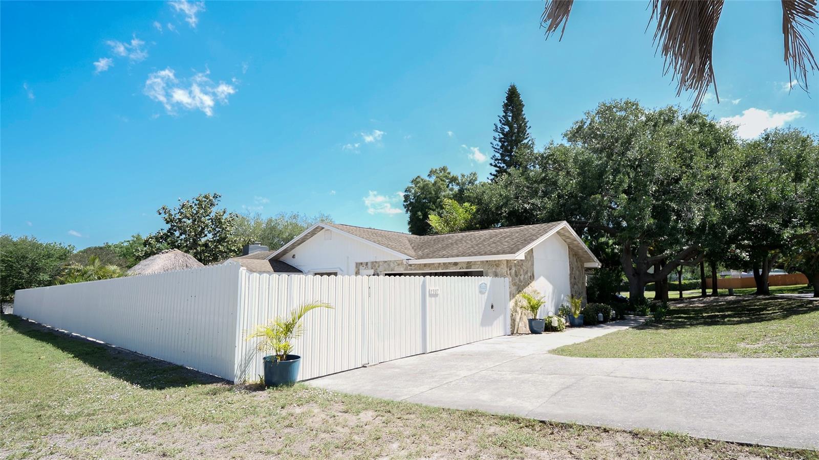 1307 NORMANDY CIR, PALM HARBOR, FL, 34683