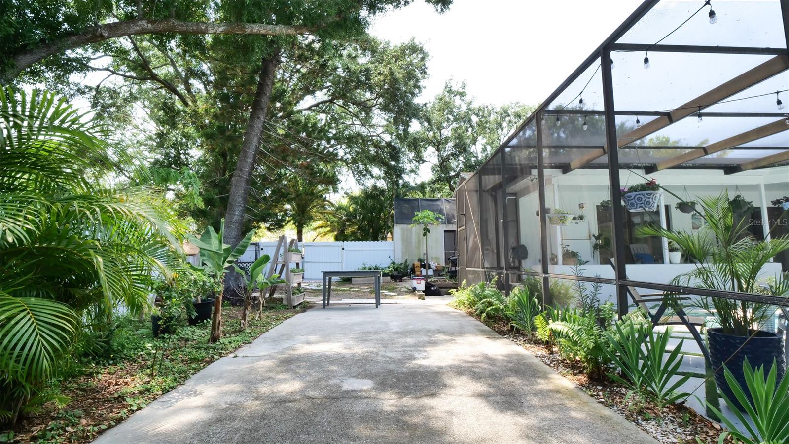 1307 NORMANDY CIR, PALM HARBOR, FL, 34683