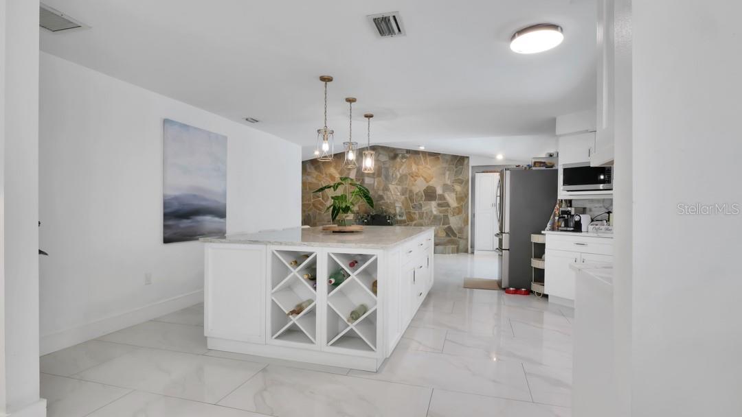 1307 NORMANDY CIR, PALM HARBOR, FL, 34683