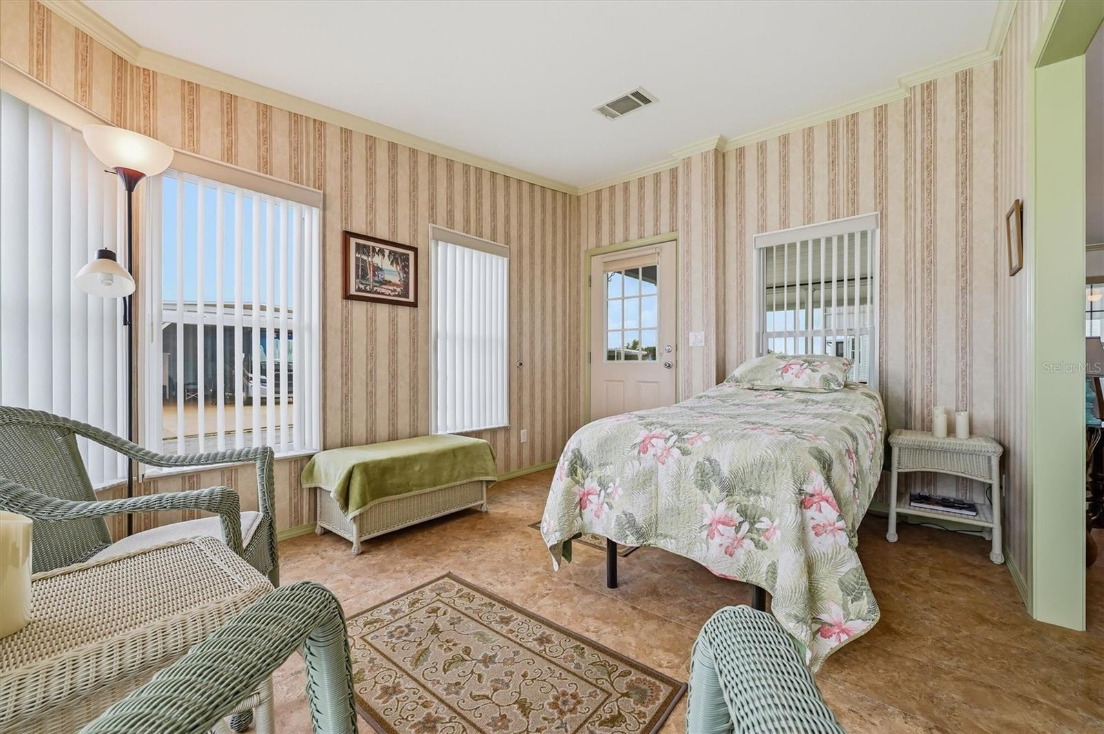 10027 EQUITY AVE, DADE CITY, FL, 33525