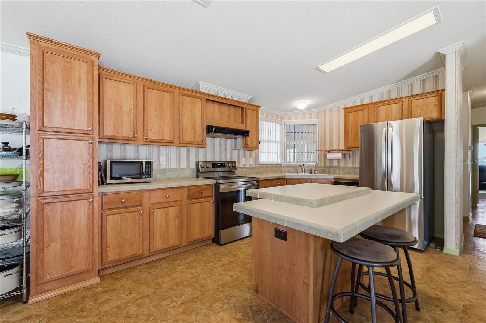 10027 EQUITY AVE, DADE CITY, FL, 33525