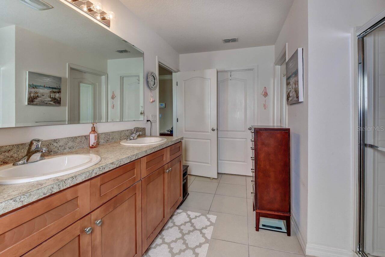 831 OAK HOLLOW LOOP, DELAND, FL, 32724