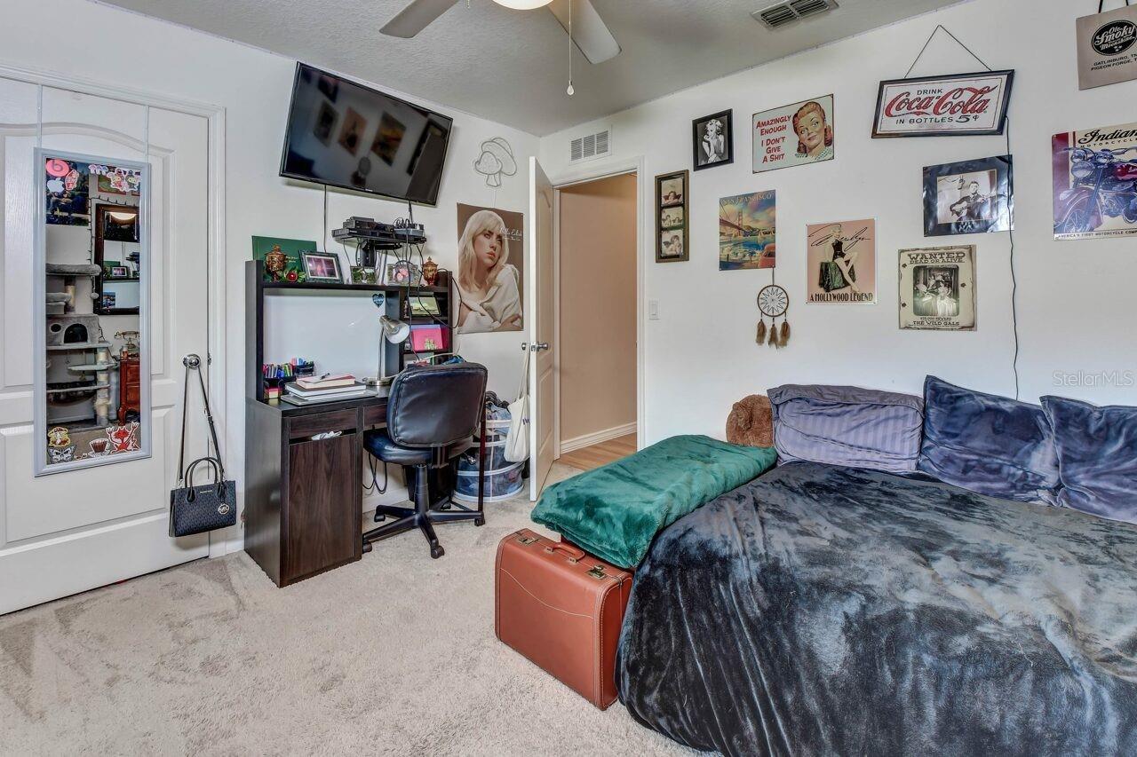 831 OAK HOLLOW LOOP, DELAND, FL, 32724