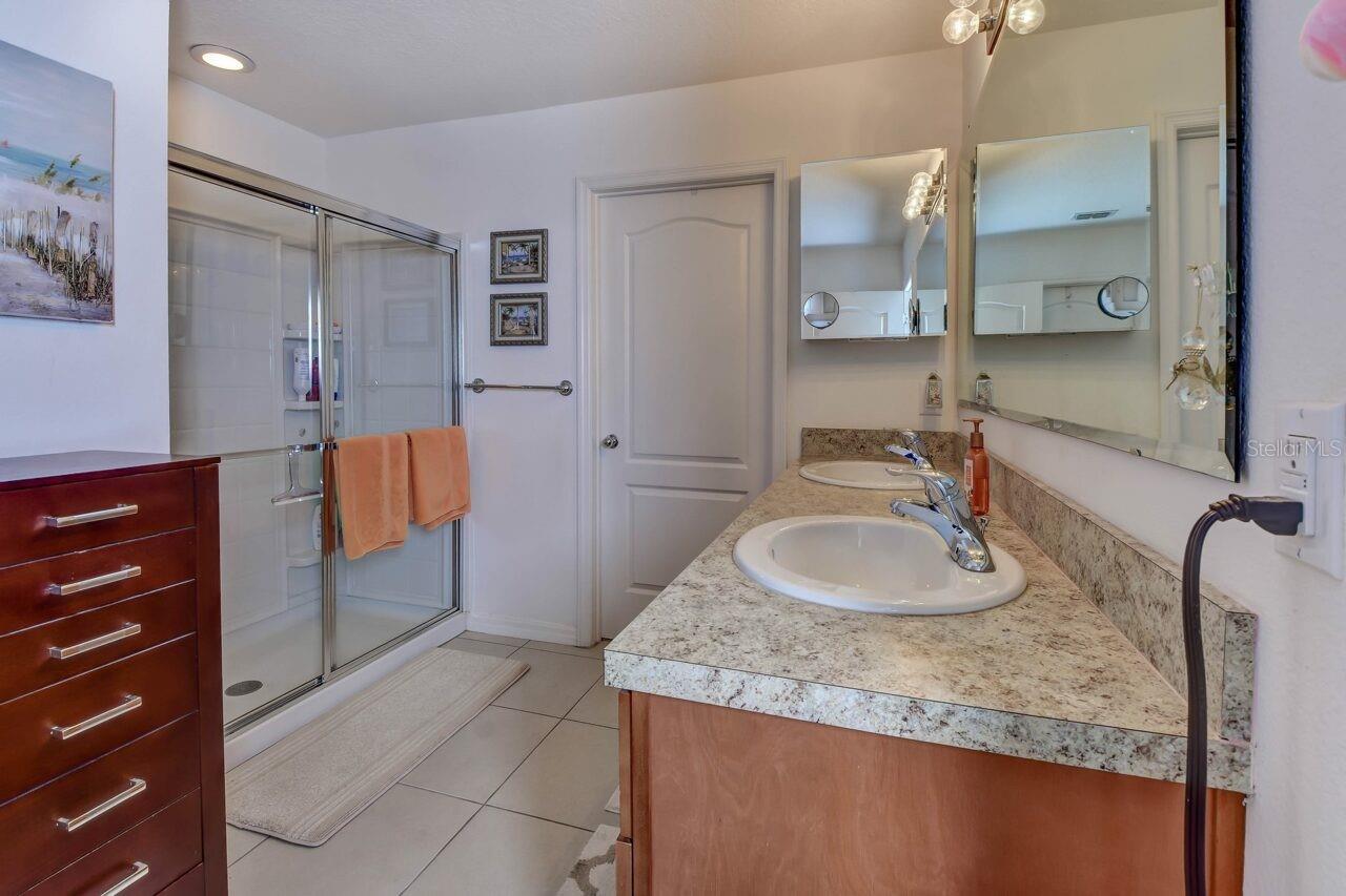 831 OAK HOLLOW LOOP, DELAND, FL, 32724