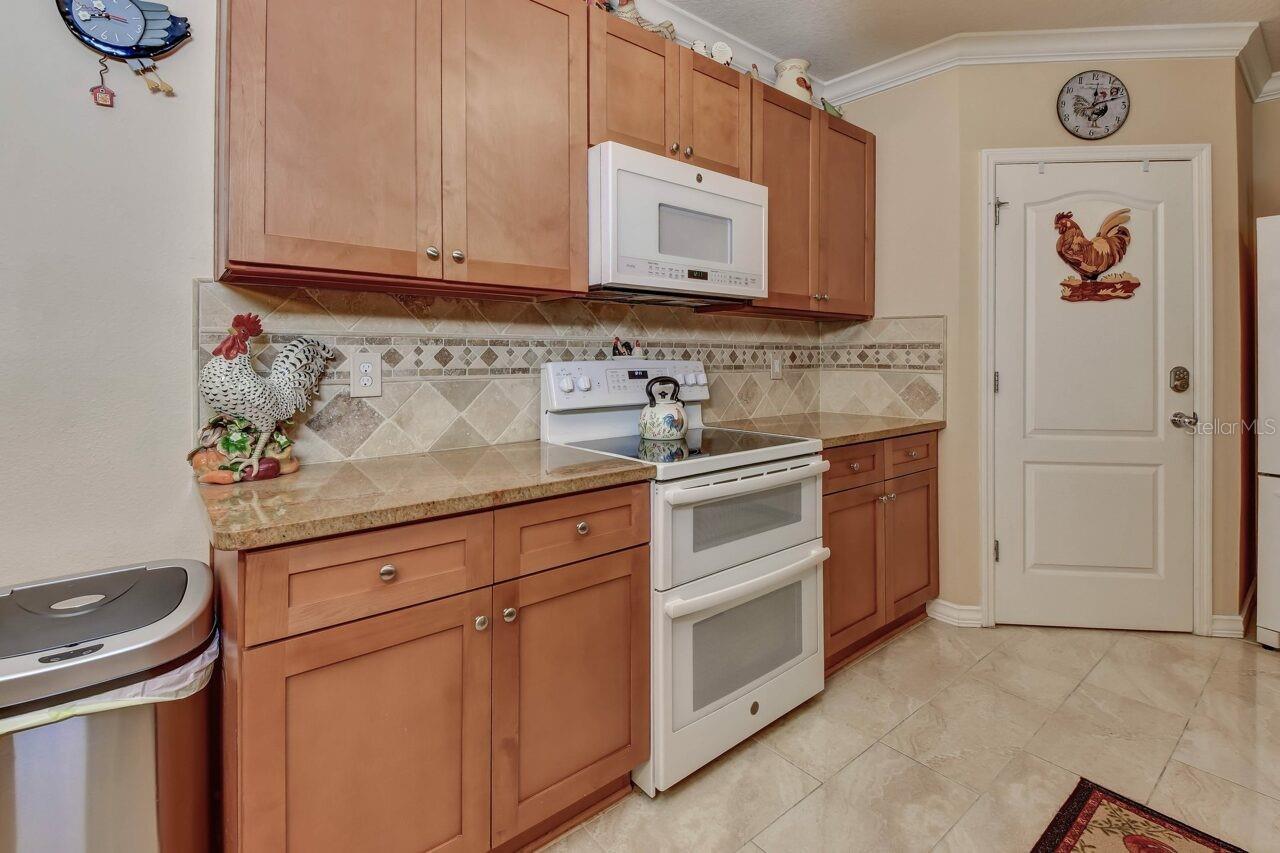 831 OAK HOLLOW LOOP, DELAND, FL, 32724