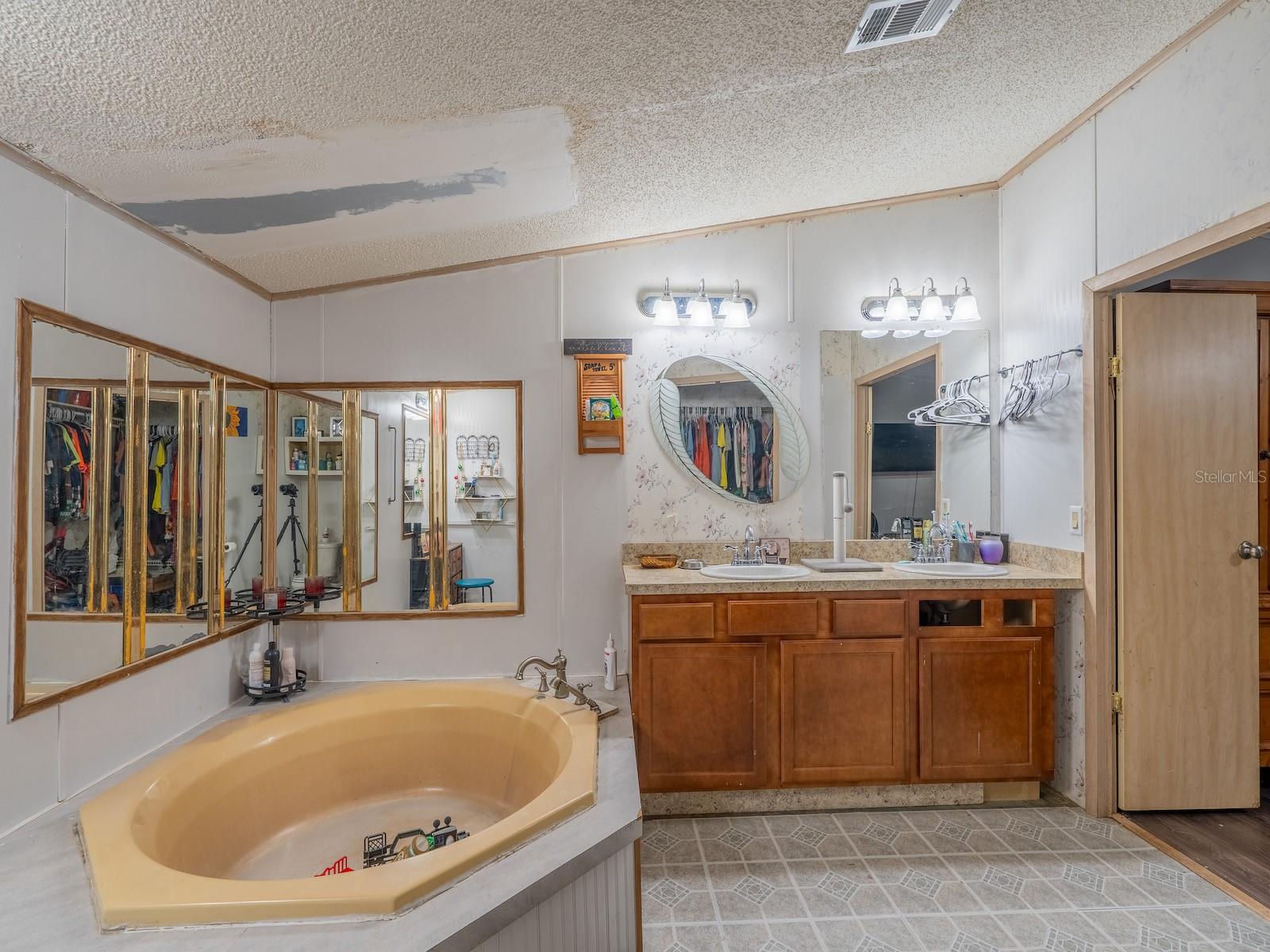 4521 NE 28TH AVE, OCALA, FL, 34479