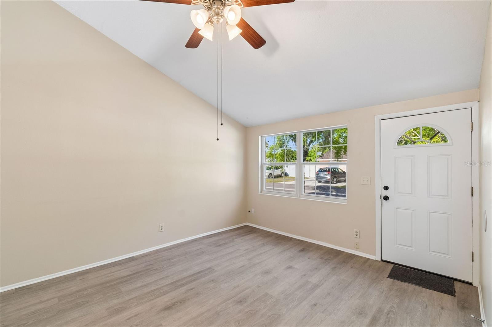 8804 BRIAR HOLLOW CT, TAMPA, FL, 33634