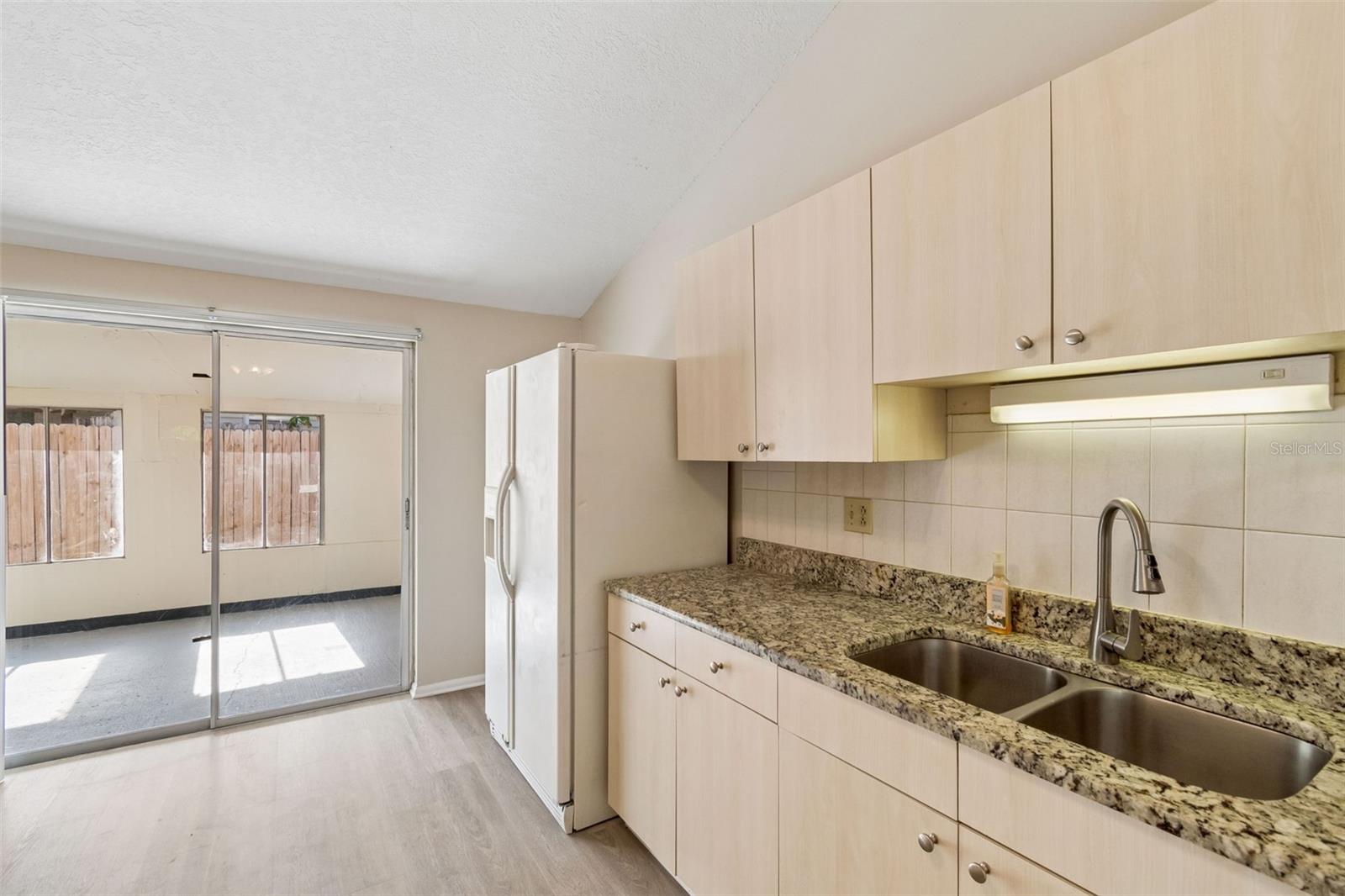 8804 BRIAR HOLLOW CT, TAMPA, FL, 33634