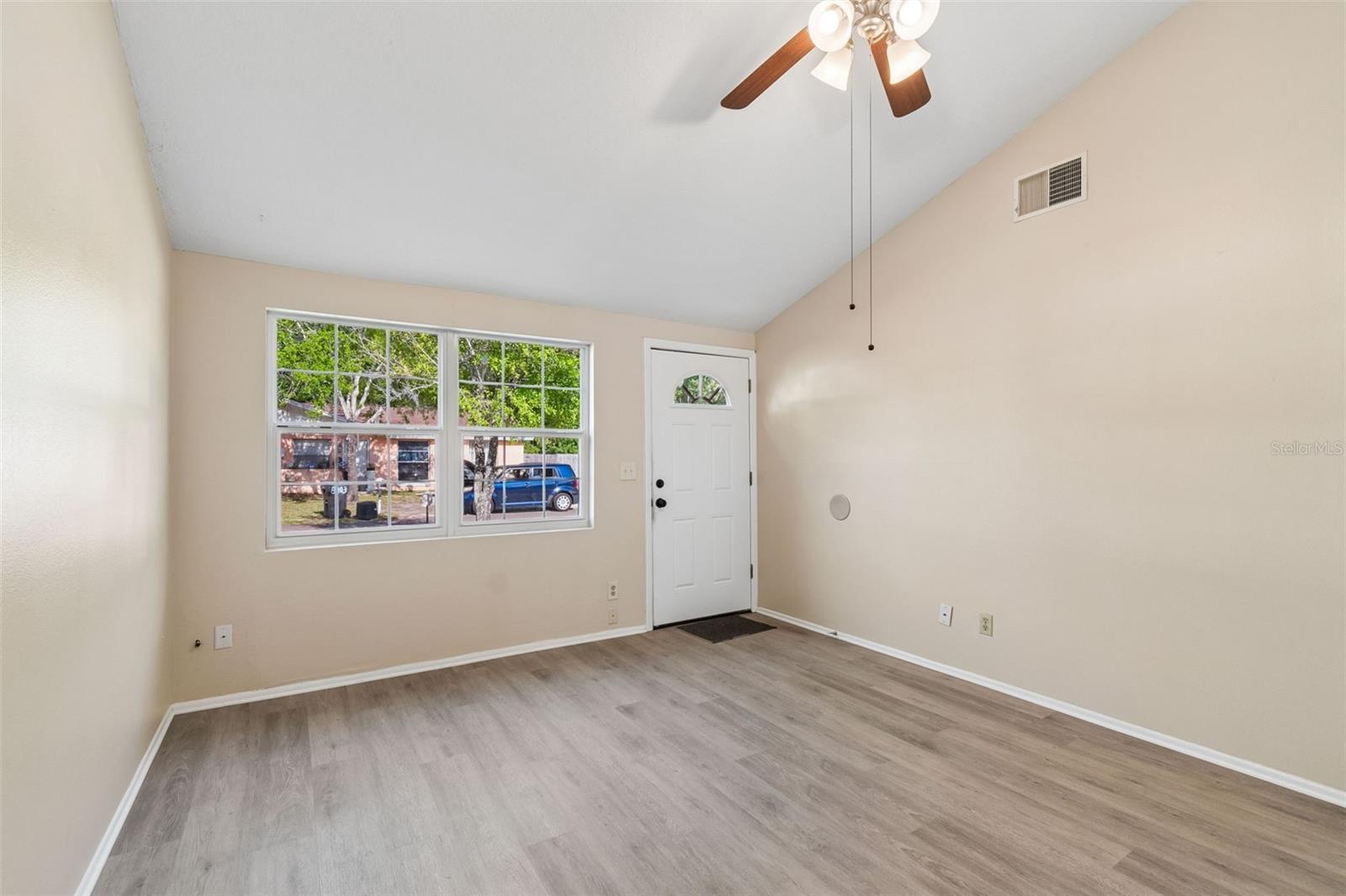 8804 BRIAR HOLLOW CT, TAMPA, FL, 33634