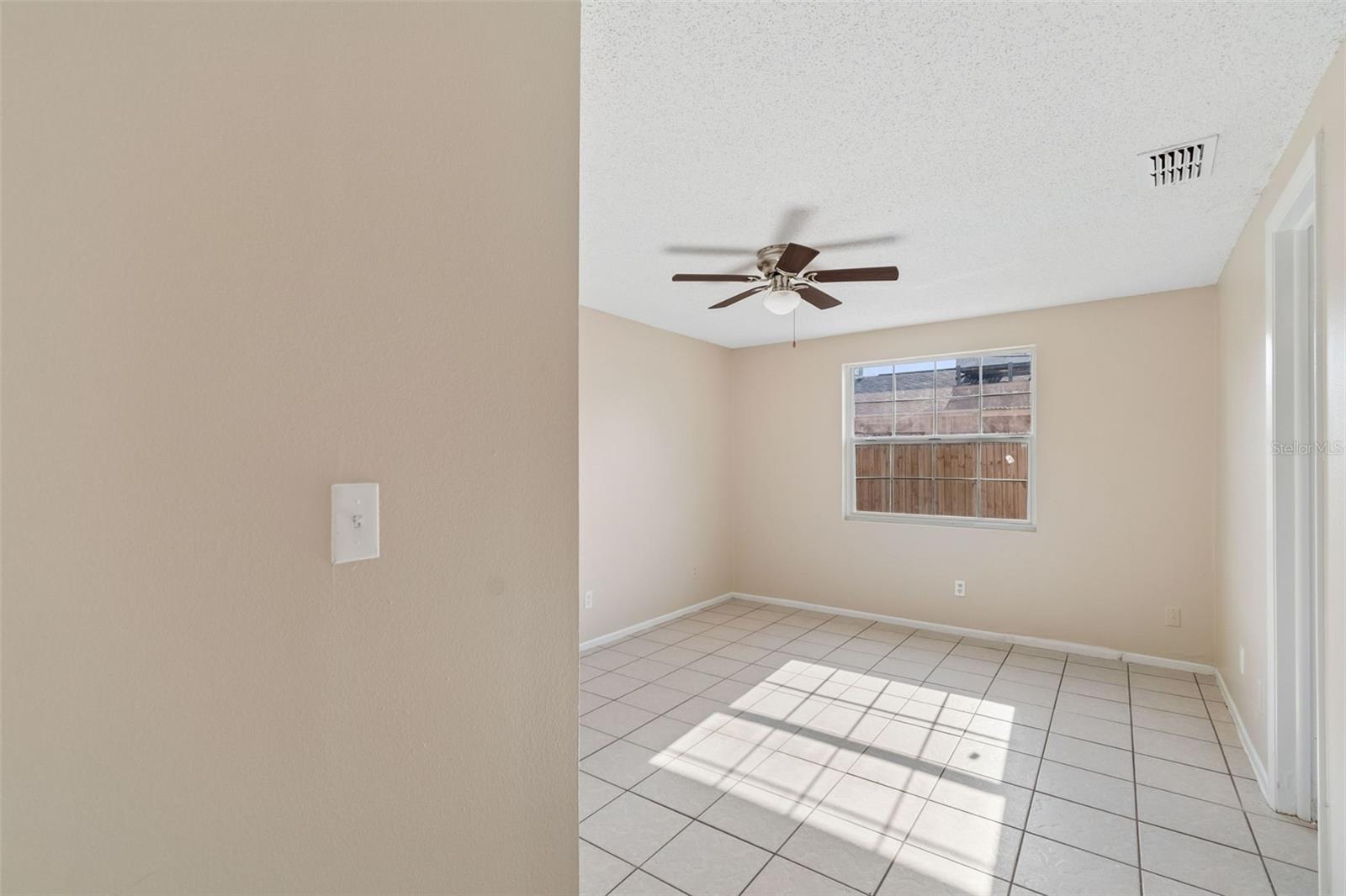 8804 BRIAR HOLLOW CT, TAMPA, FL, 33634