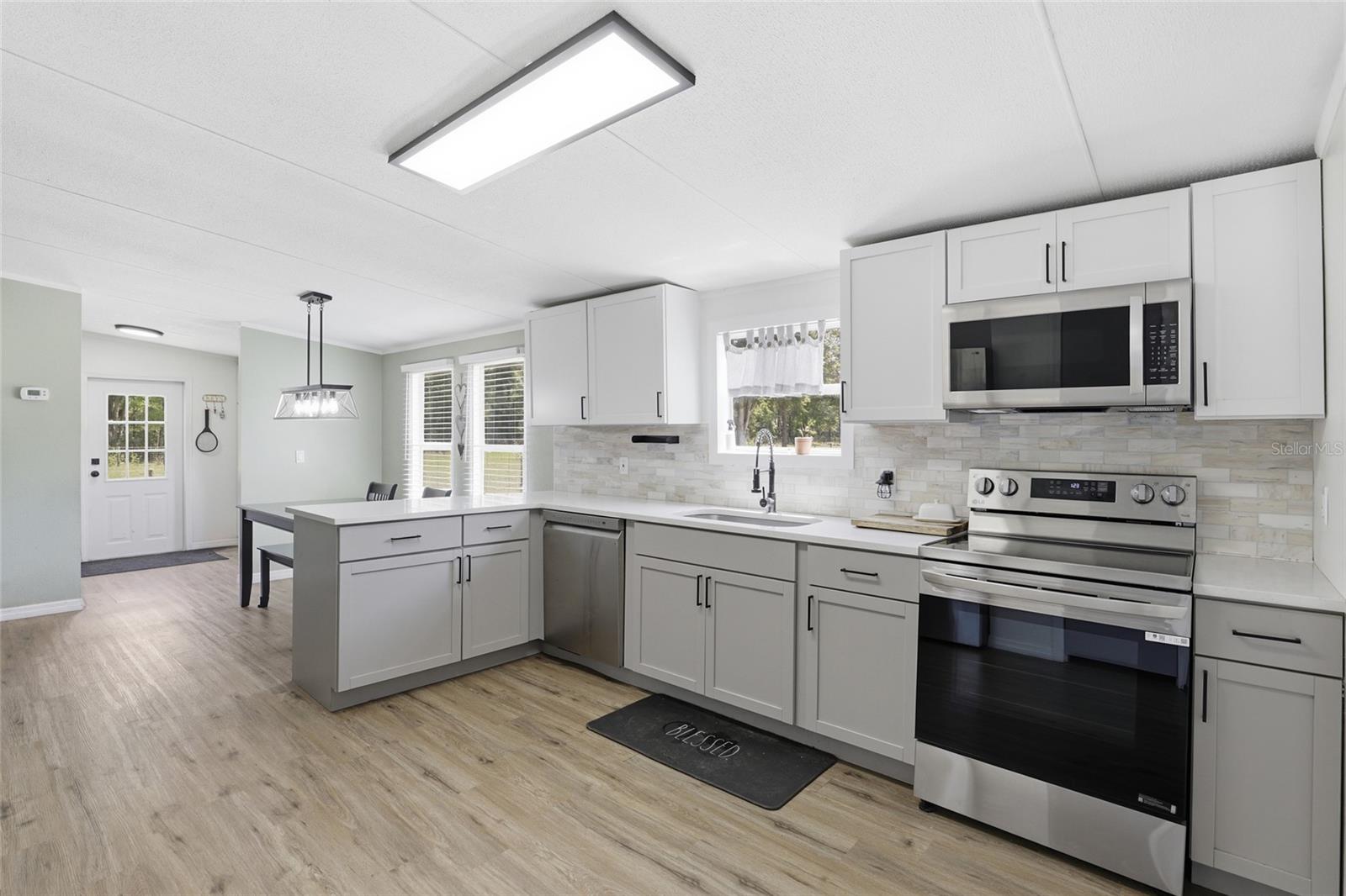 847 SW APPLEWOOD GLN, FORT WHITE, FL, 32038