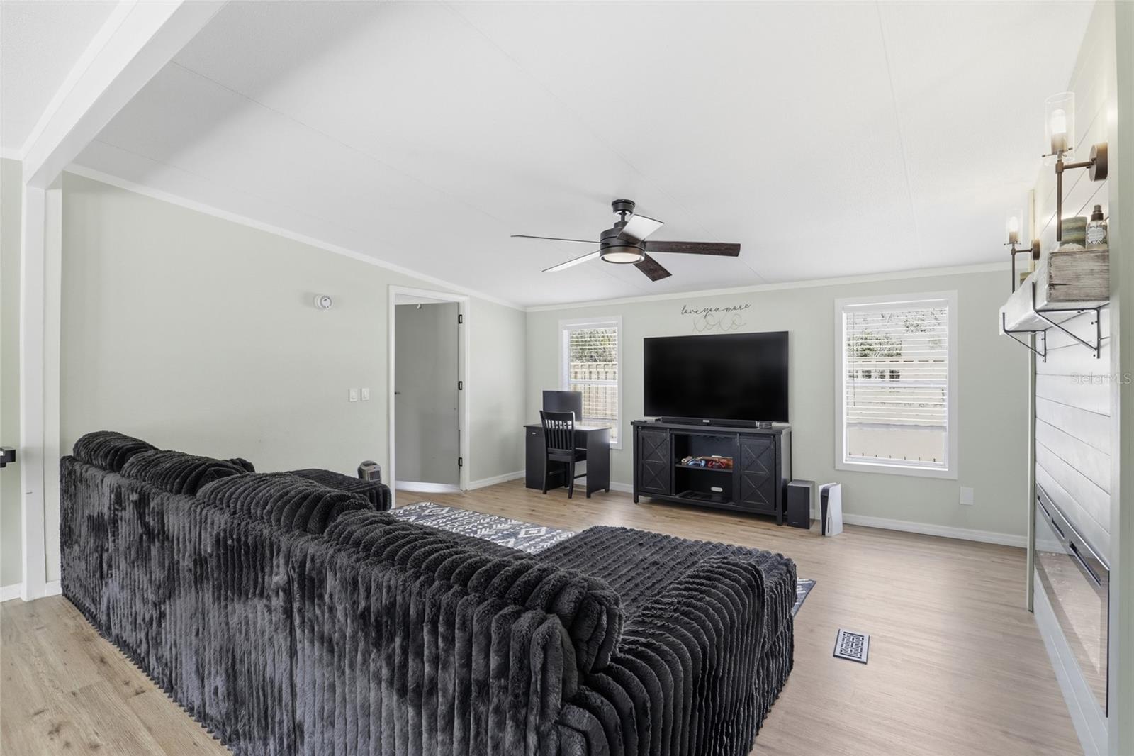 847 SW APPLEWOOD GLN, FORT WHITE, FL, 32038