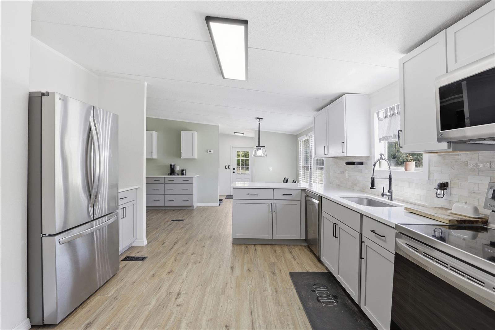 847 SW APPLEWOOD GLN, FORT WHITE, FL, 32038