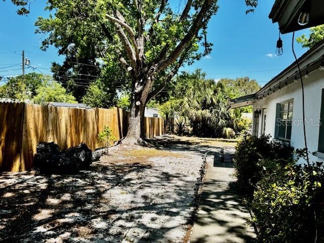 3073 PINE TREE AVE, LARGO, FL, 33771