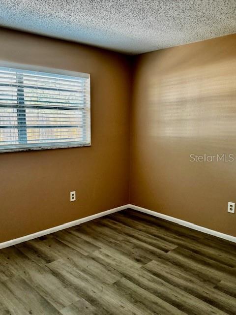 3073 PINE TREE AVE, LARGO, FL, 33771