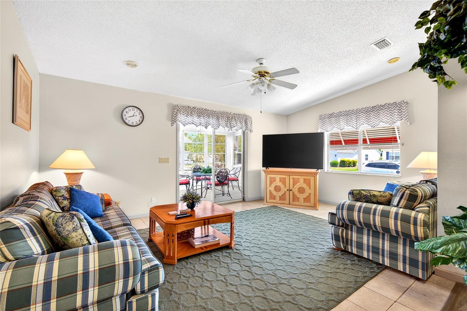 932 CHULA CT, LADY LAKE, FL, 32159