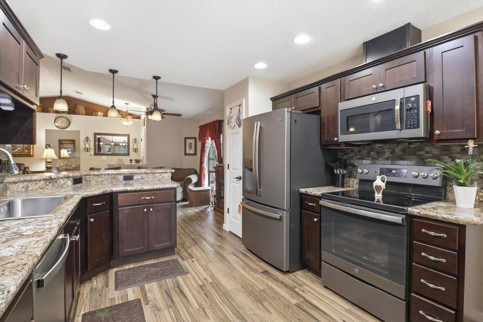 16389 MARGOT RD, WEEKI WACHEE, FL, 34614