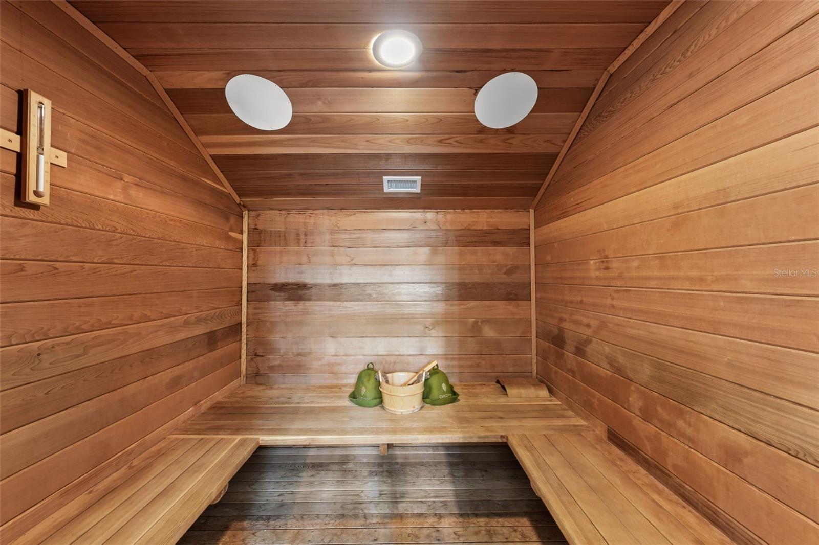 2113 SILVER LEAF CT, LONGWOOD, FL, 32779