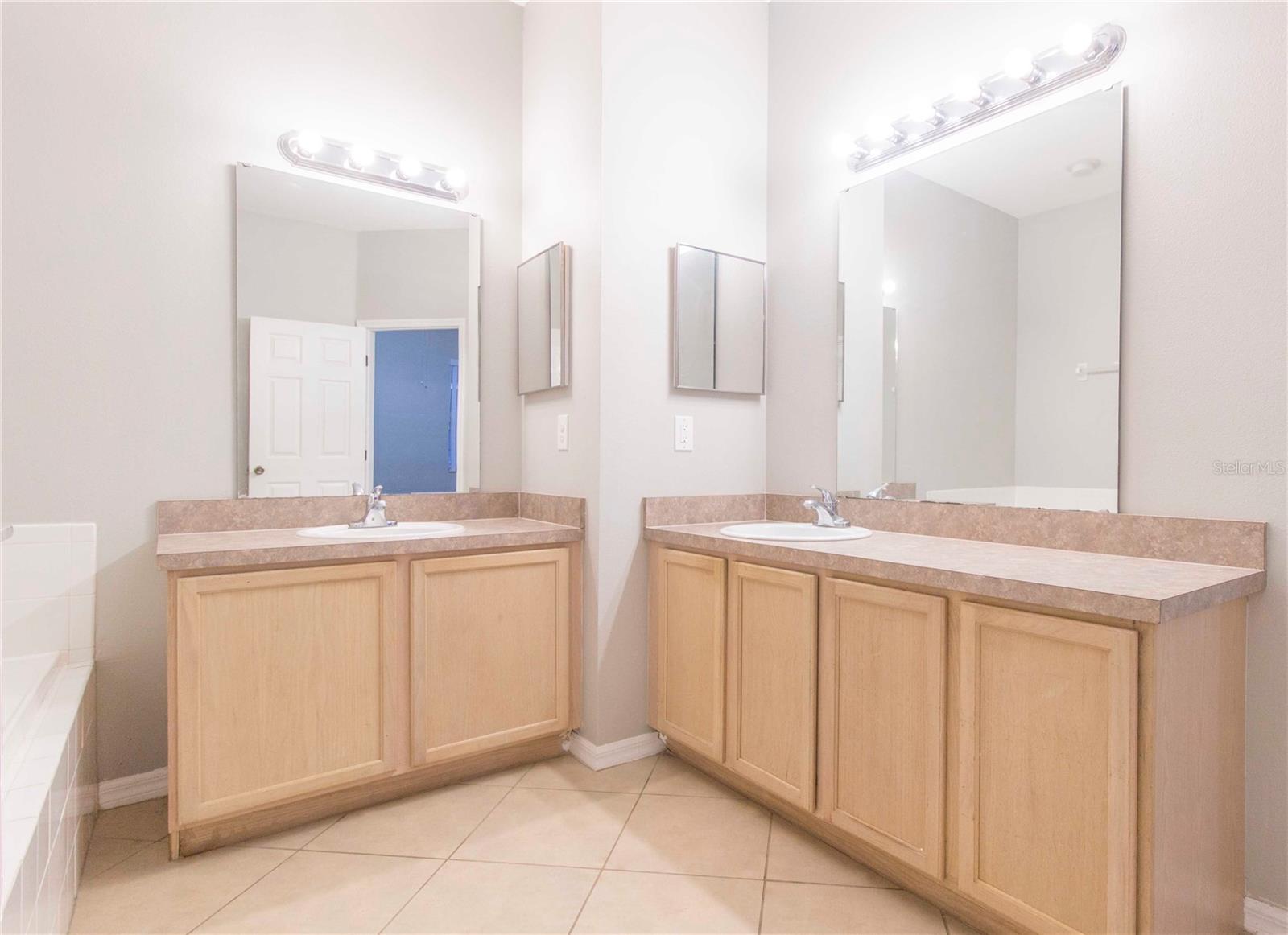 2375 TOPAZ TRL, KISSIMMEE, FL, 34743