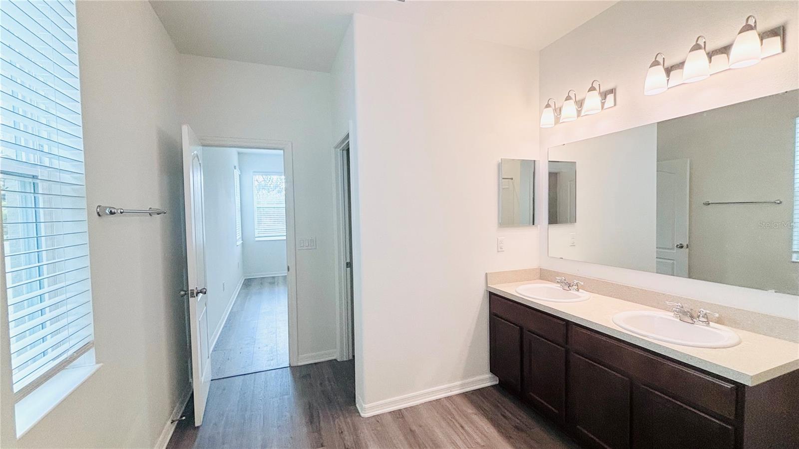 557 SCOTT LAKE CREEK LN, LAKELAND, FL, 33813