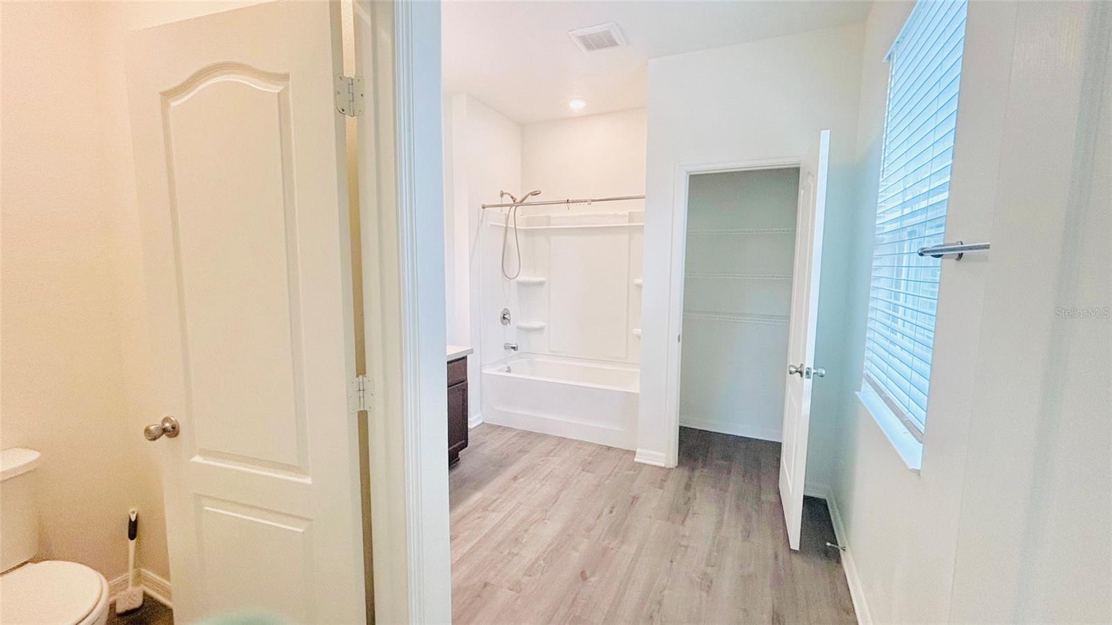 557 SCOTT LAKE CREEK LN, LAKELAND, FL, 33813