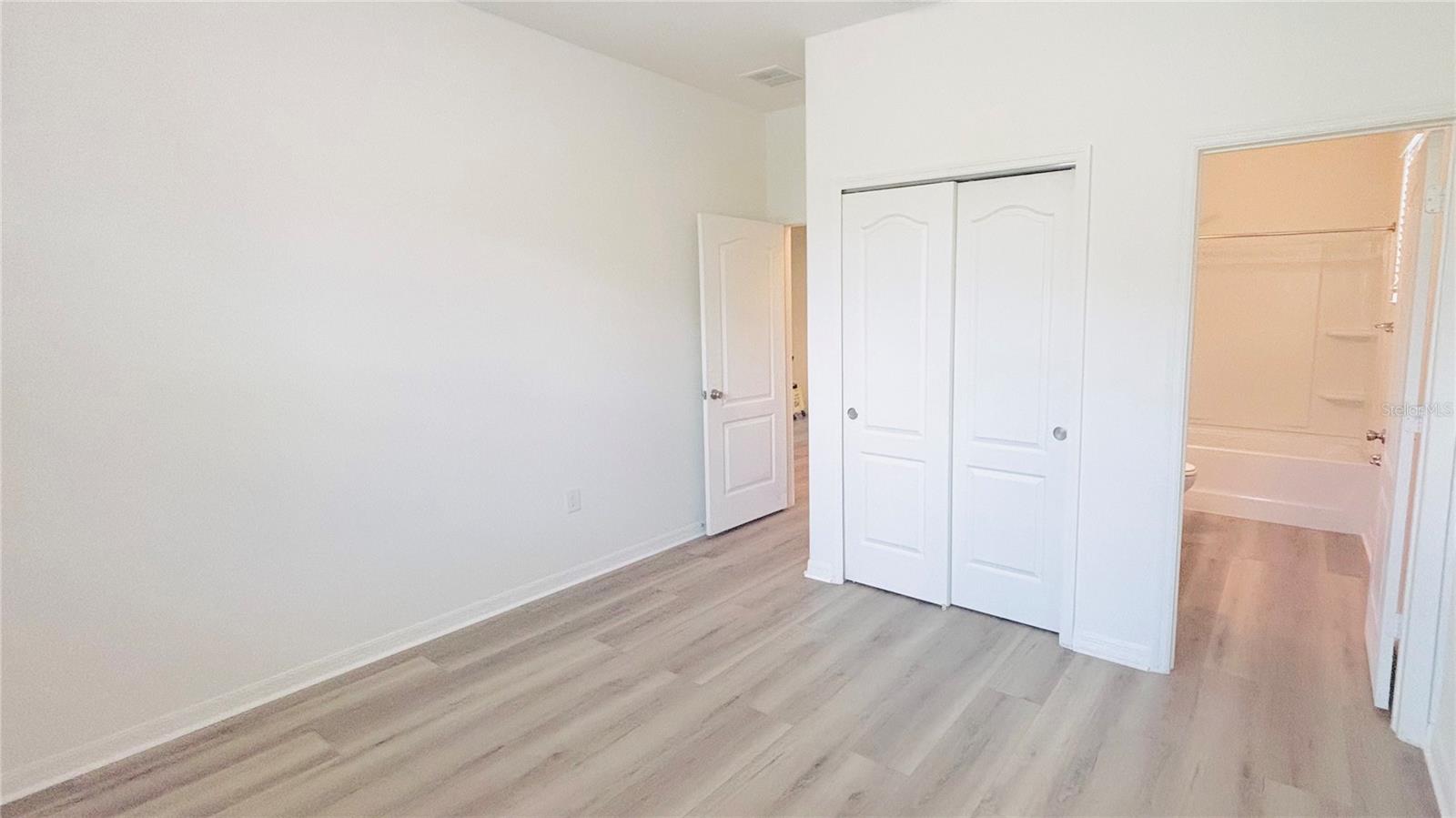 557 SCOTT LAKE CREEK LN, LAKELAND, FL, 33813