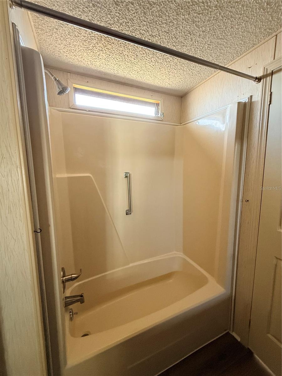 116 S WINTER CIR, AVON PARK, FL, 33825