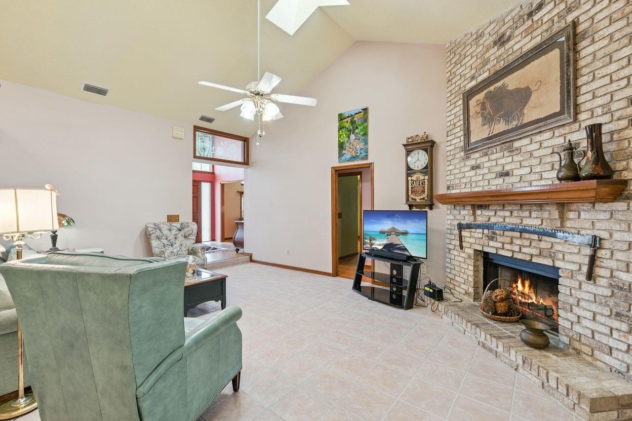 908 ALMOND TREE CIR, ORLANDO, FL, 32835