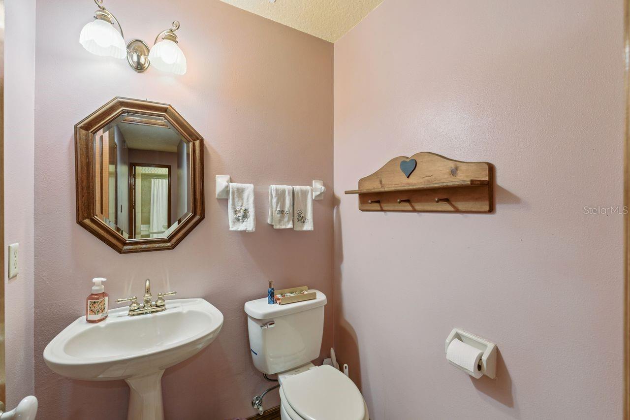 908 ALMOND TREE CIR, ORLANDO, FL, 32835