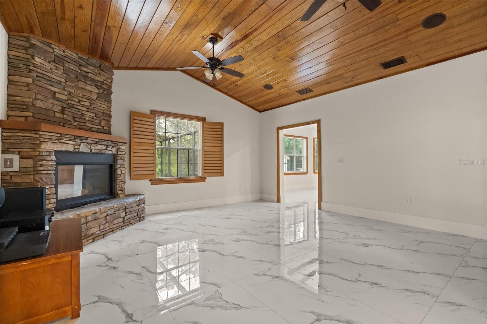 27012 GRAND OAK LN, TAVARES, FL, 32778