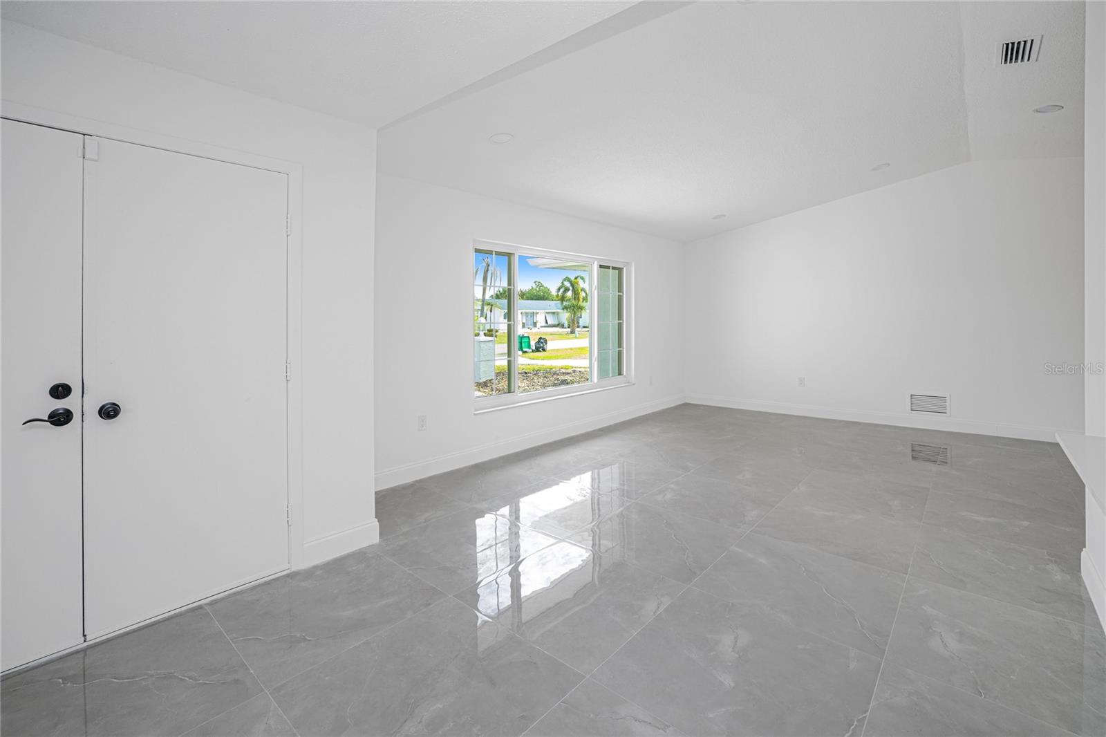 22457 OCEANSIDE AVE, PORT CHARLOTTE, FL, 33952