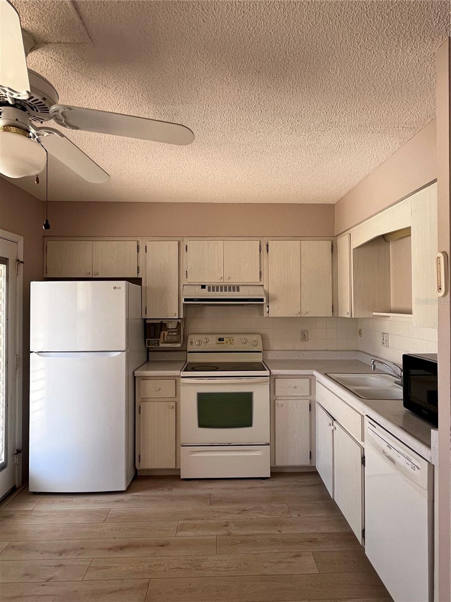 509 W VENICE AVE #102, VENICE, FL, 34285