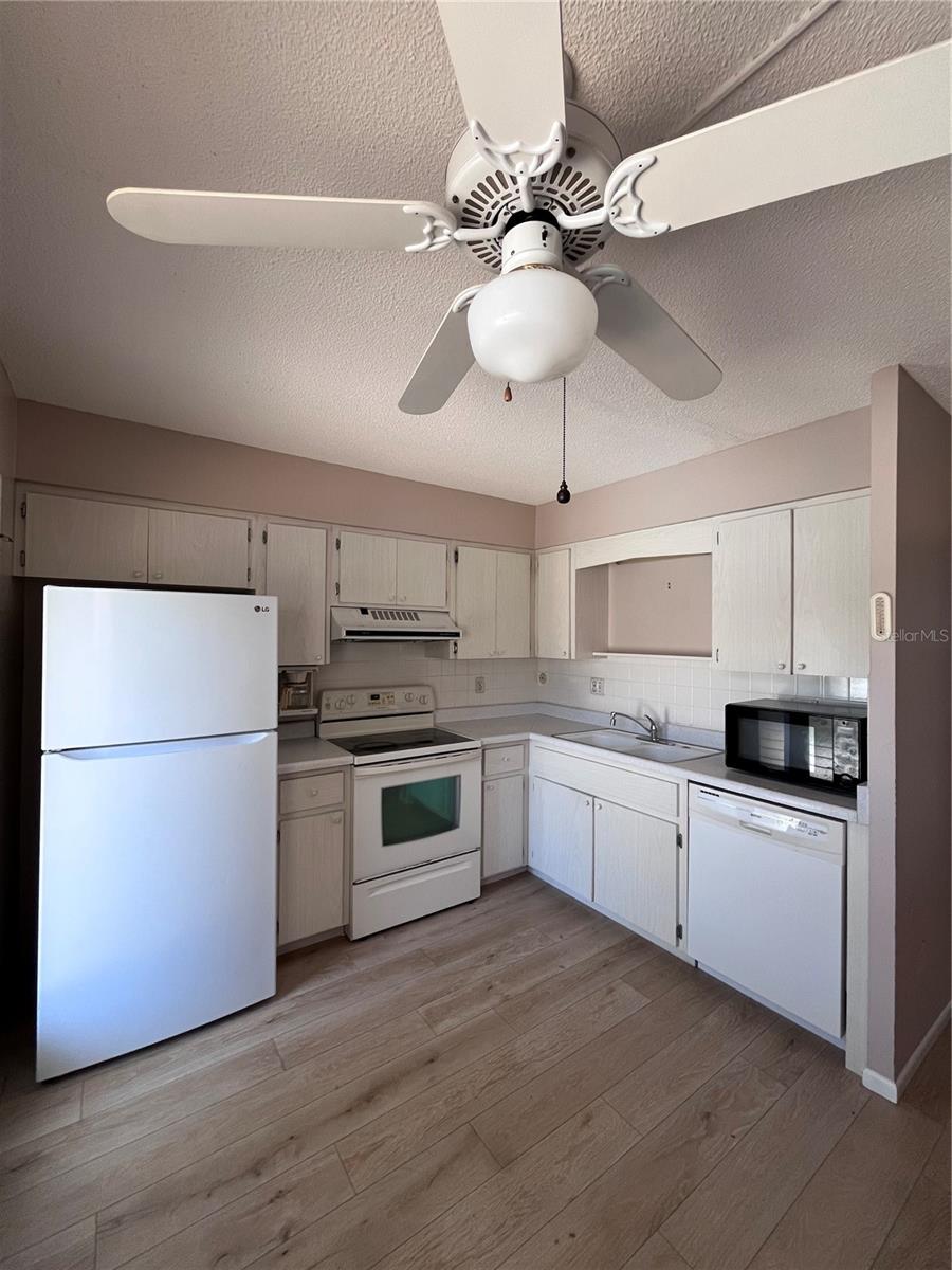 509 W VENICE AVE #102, VENICE, FL, 34285