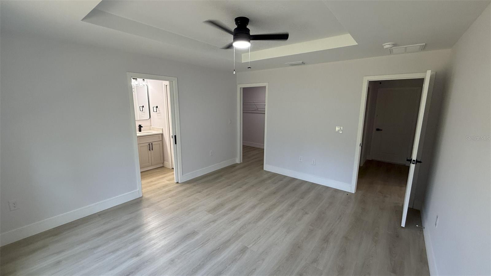 102 MALAUKA TRL, OCKLAWAHA, FL, 32179