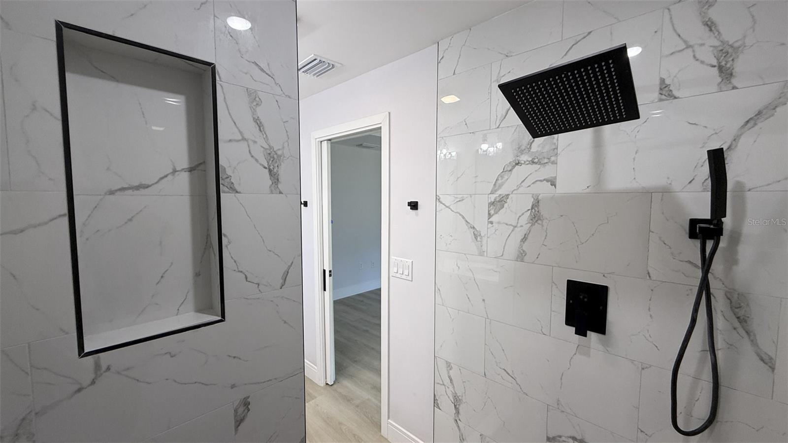 102 MALAUKA TRL, OCKLAWAHA, FL, 32179