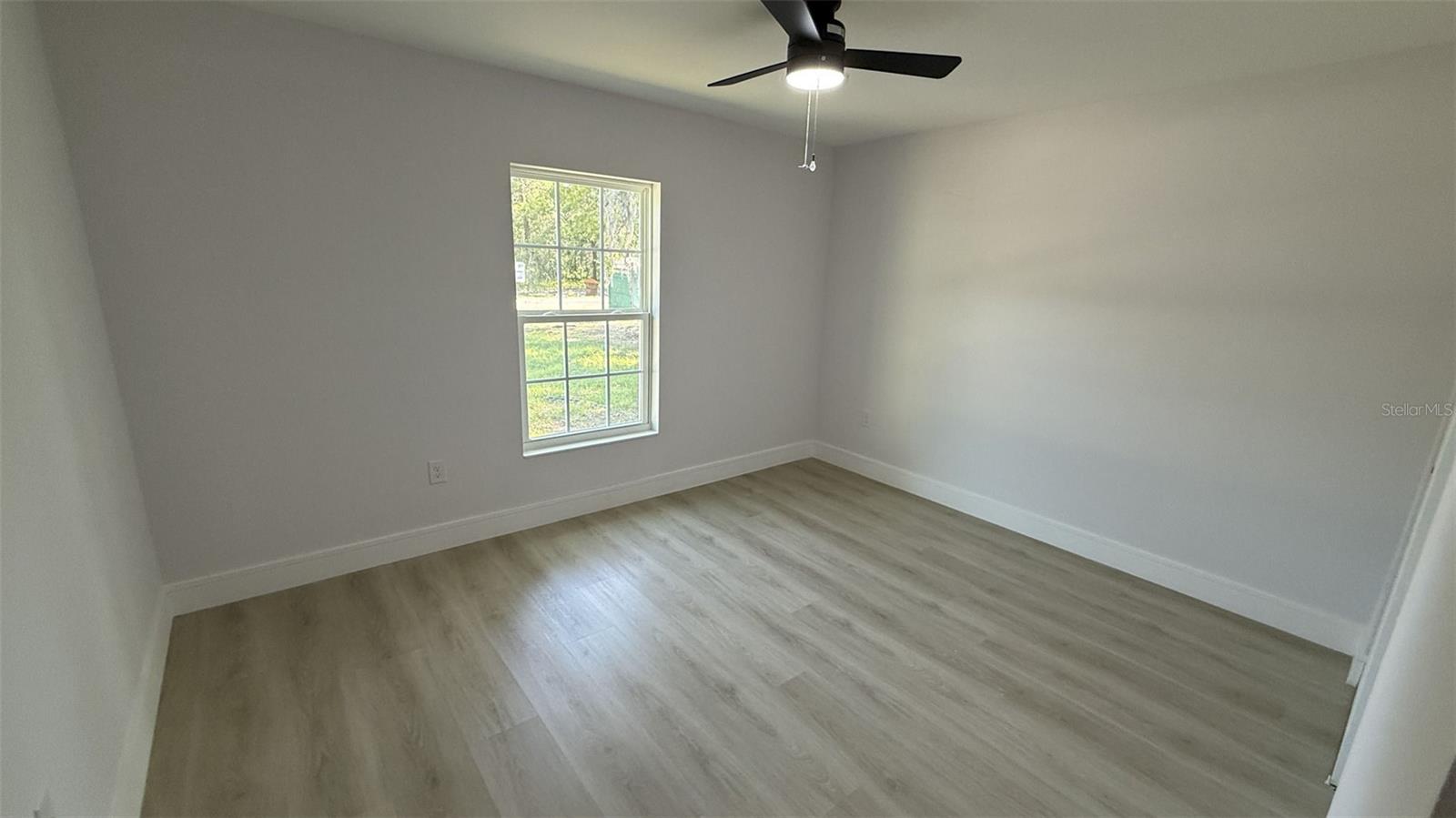 102 MALAUKA TRL, OCKLAWAHA, FL, 32179