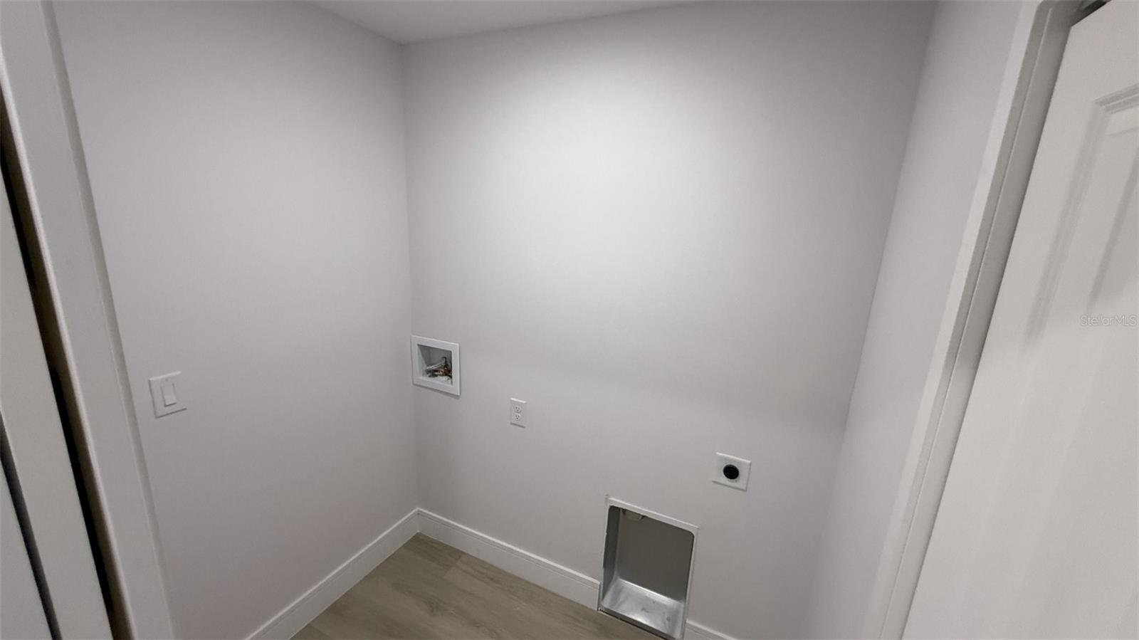 102 MALAUKA TRL, OCKLAWAHA, FL, 32179