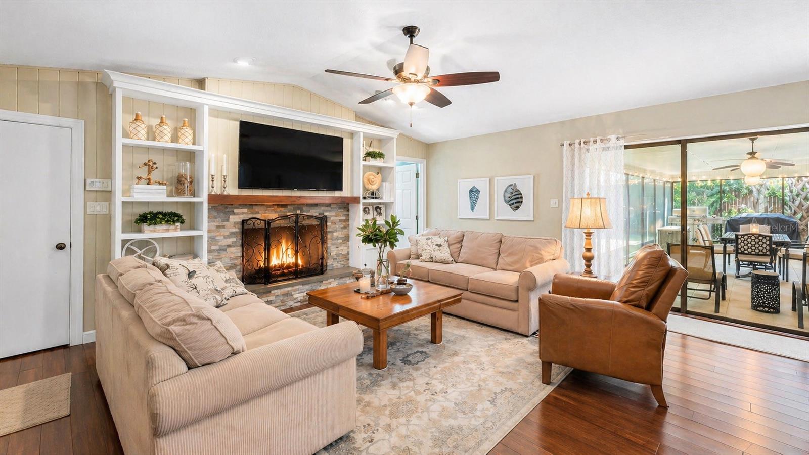 906 CRESTVIEW DR, AUBURNDALE, FL, 33823