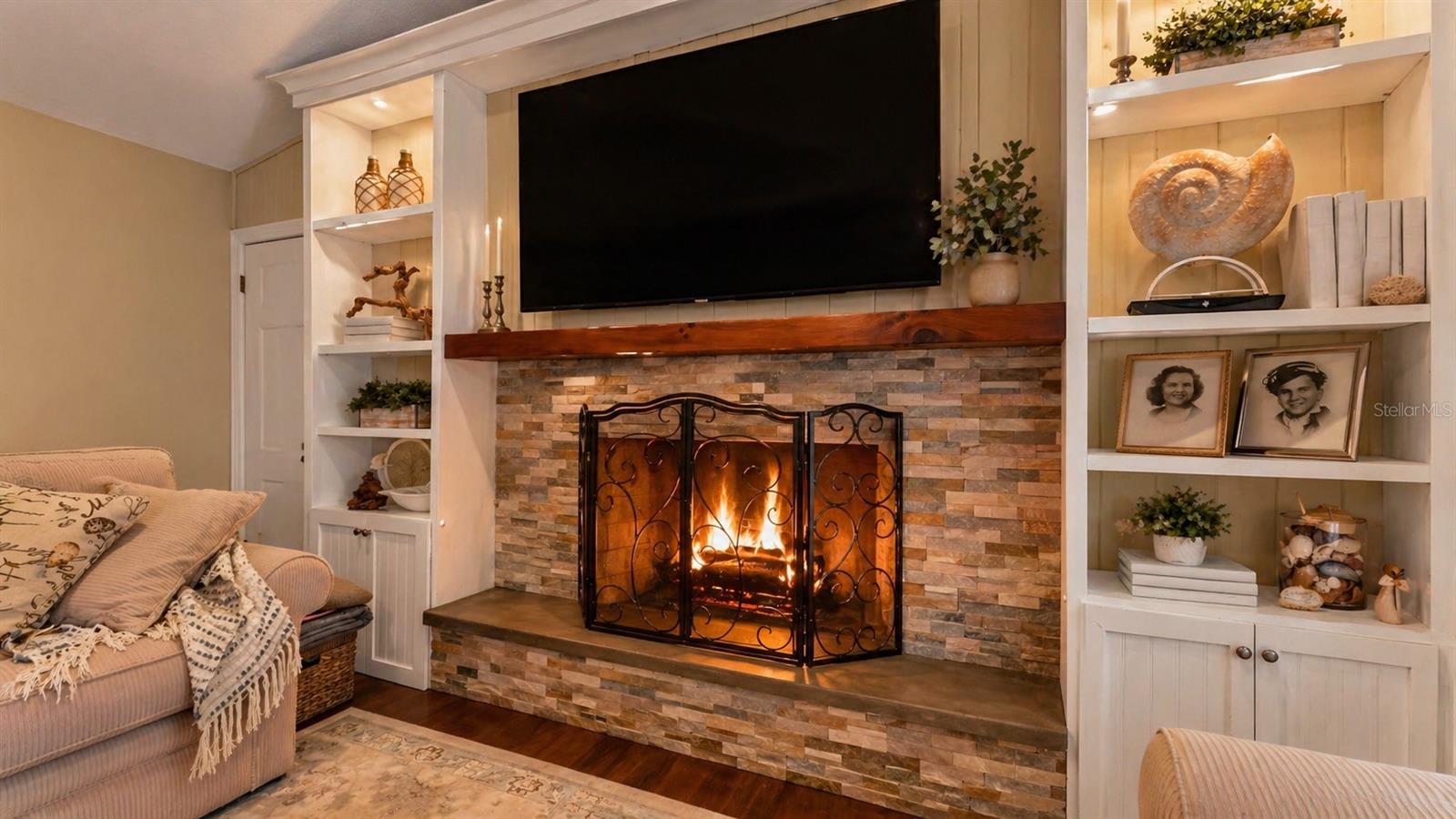 906 CRESTVIEW DR, AUBURNDALE, FL, 33823