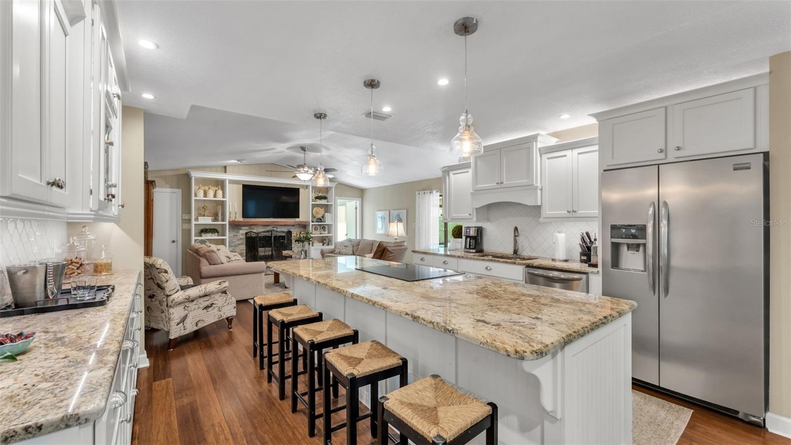 906 CRESTVIEW DR, AUBURNDALE, FL, 33823