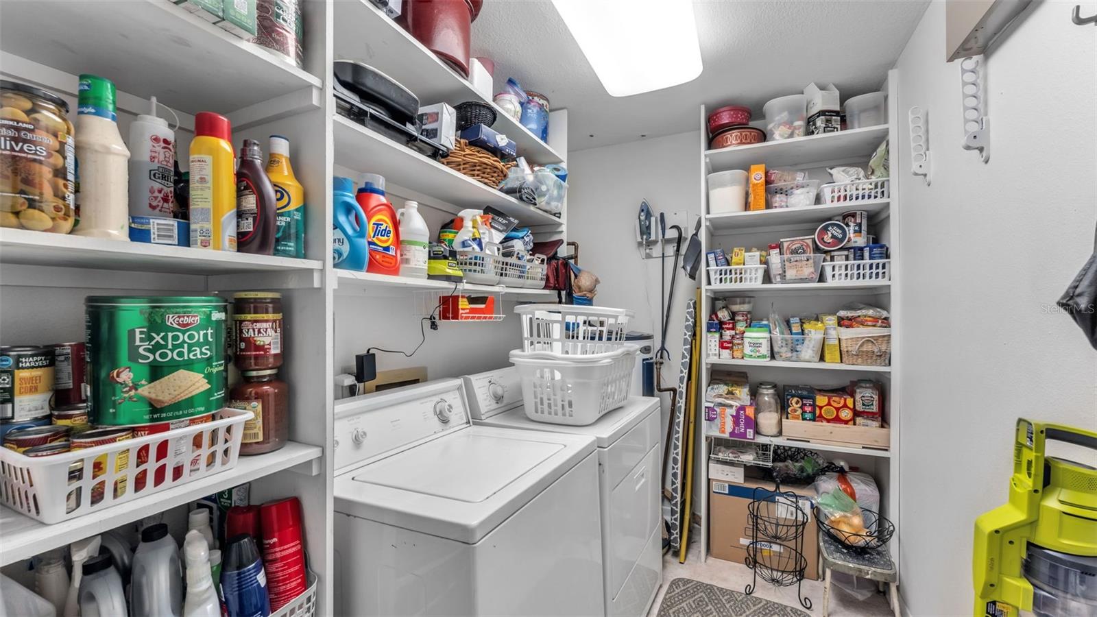 906 CRESTVIEW DR, AUBURNDALE, FL, 33823