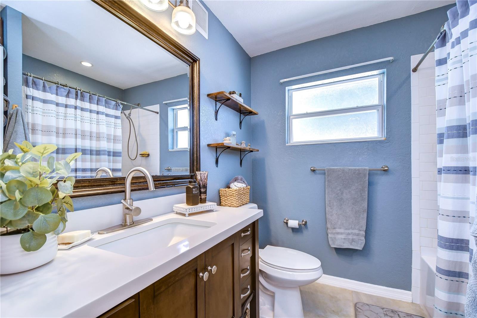 5635 24TH AVE N, ST PETERSBURG, FL, 33710