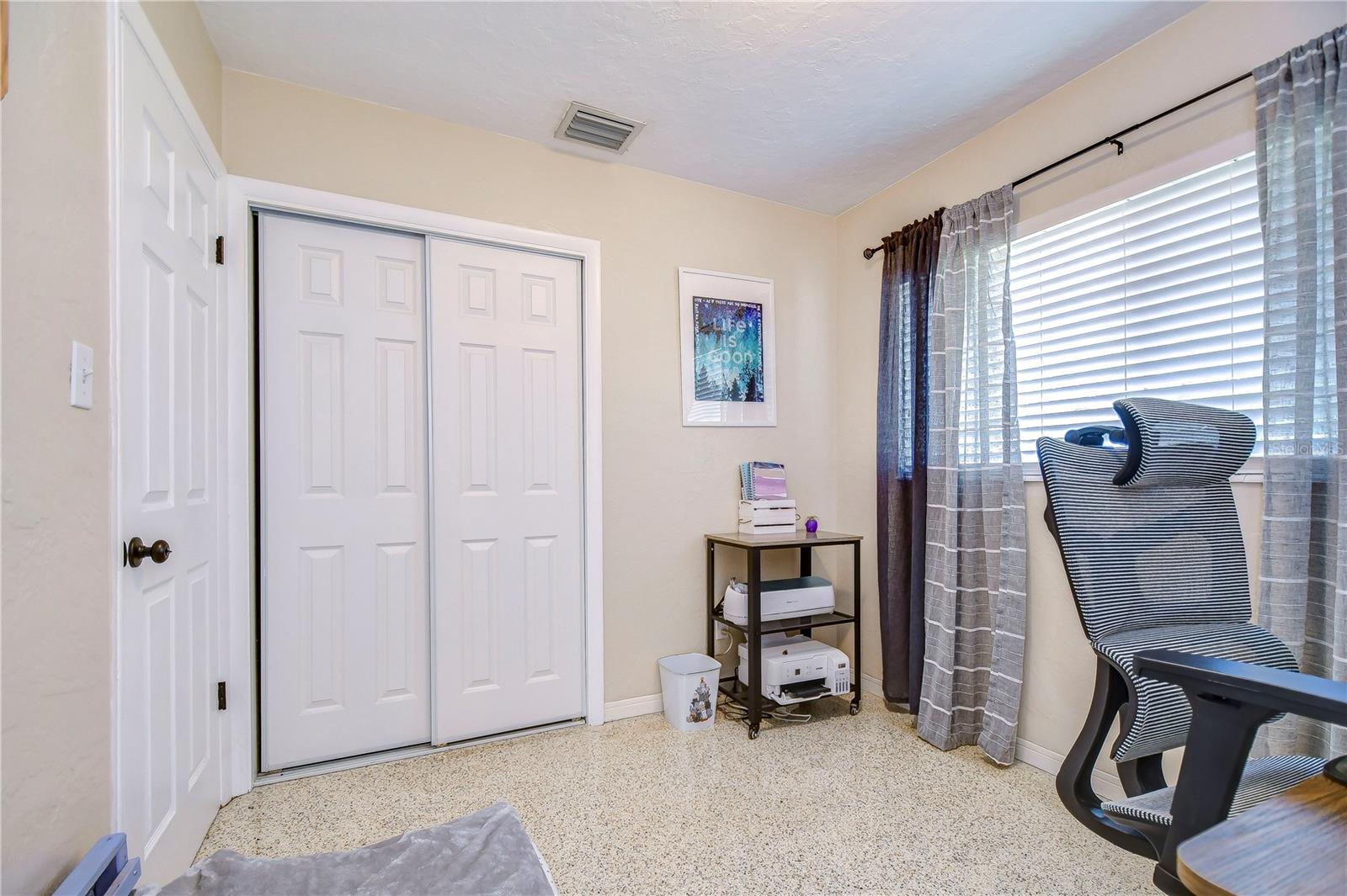 5635 24TH AVE N, ST PETERSBURG, FL, 33710