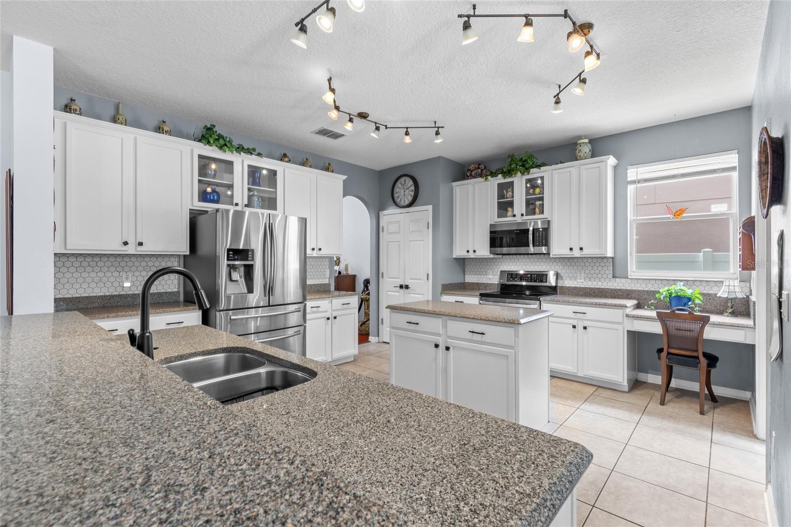 2190 LAUREL BLOSSOM CIR, OCOEE, FL, 34761