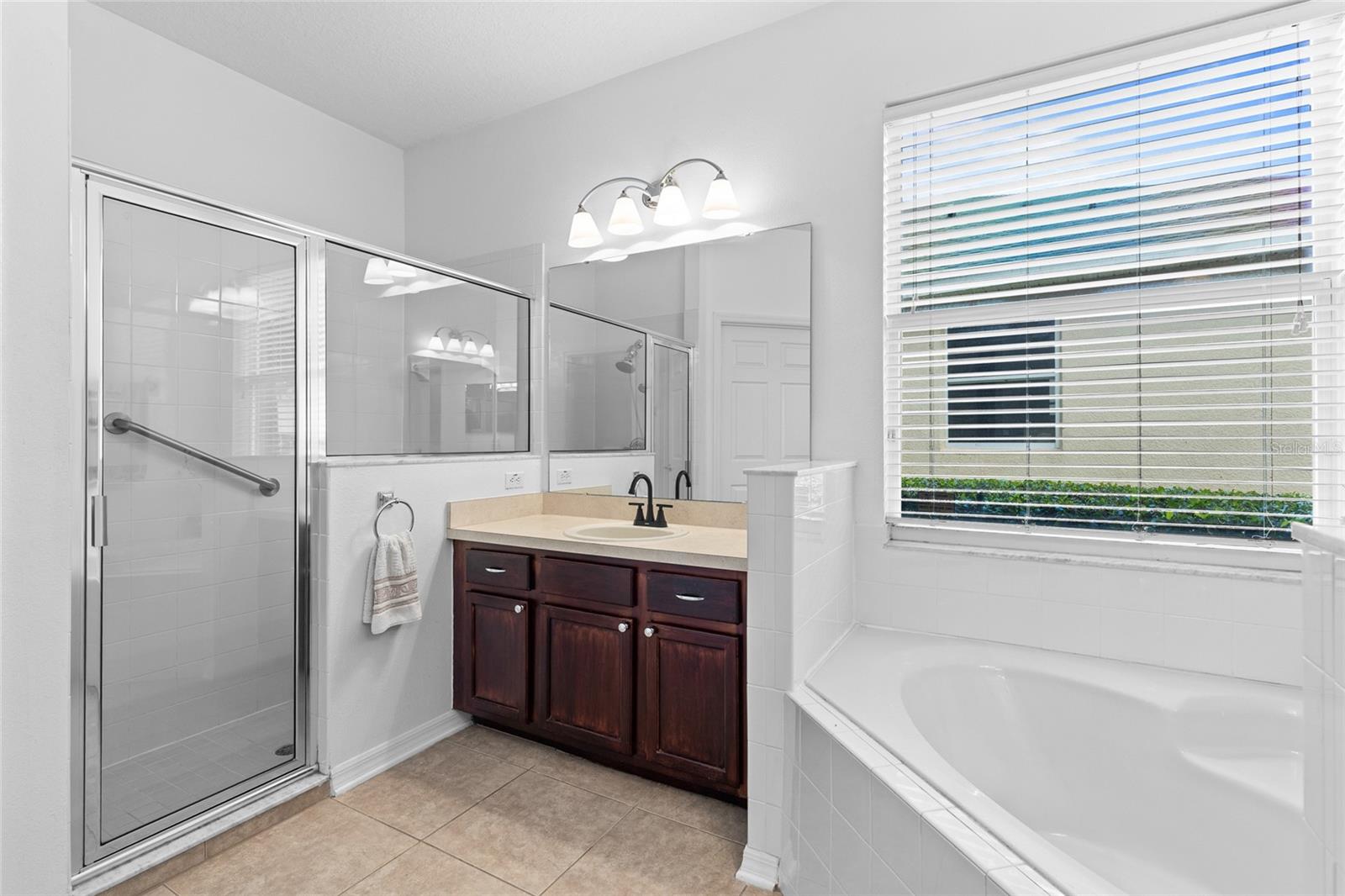 2190 LAUREL BLOSSOM CIR, OCOEE, FL, 34761