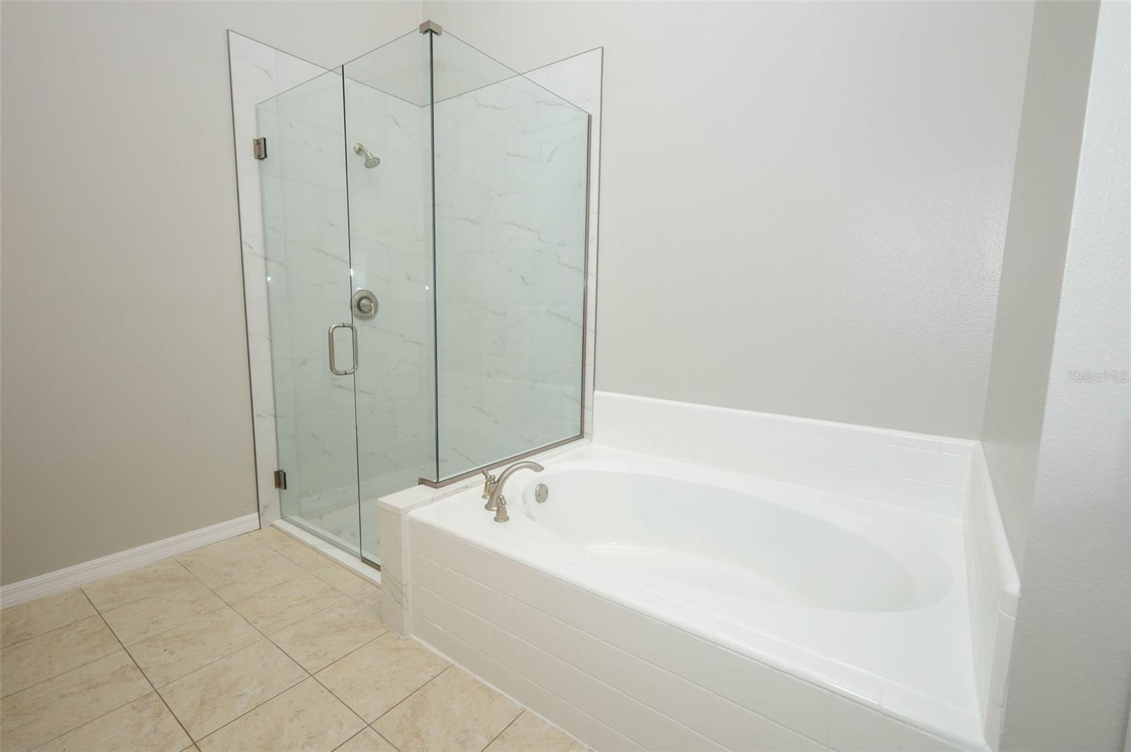 408 LEXINGDALE DR, ORLANDO, FL, 32828